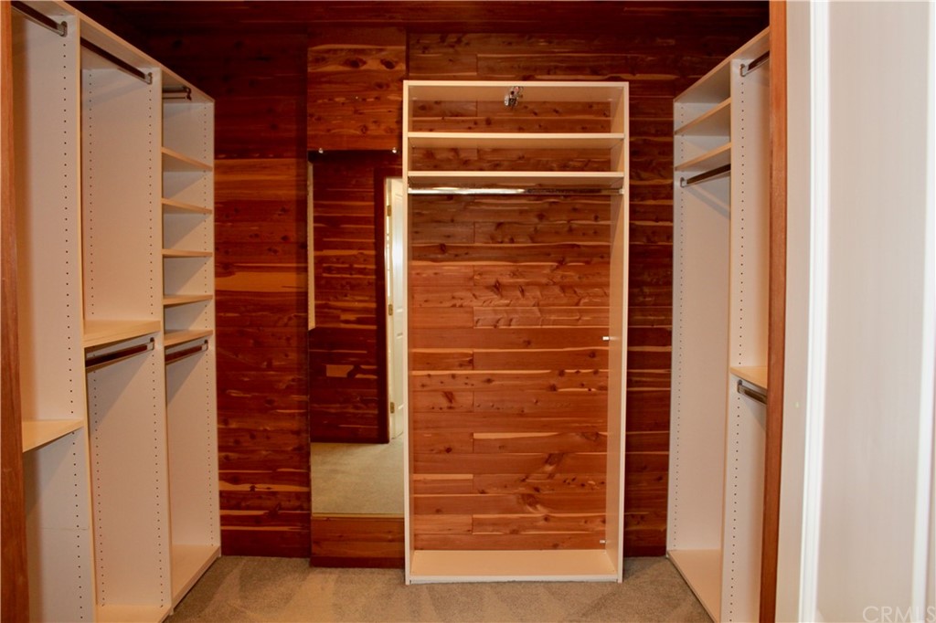 6832 Verde Ridge Road Rancho Palos Verdes, CA 90275 - Photo 20 of 26 a view of walk in closet