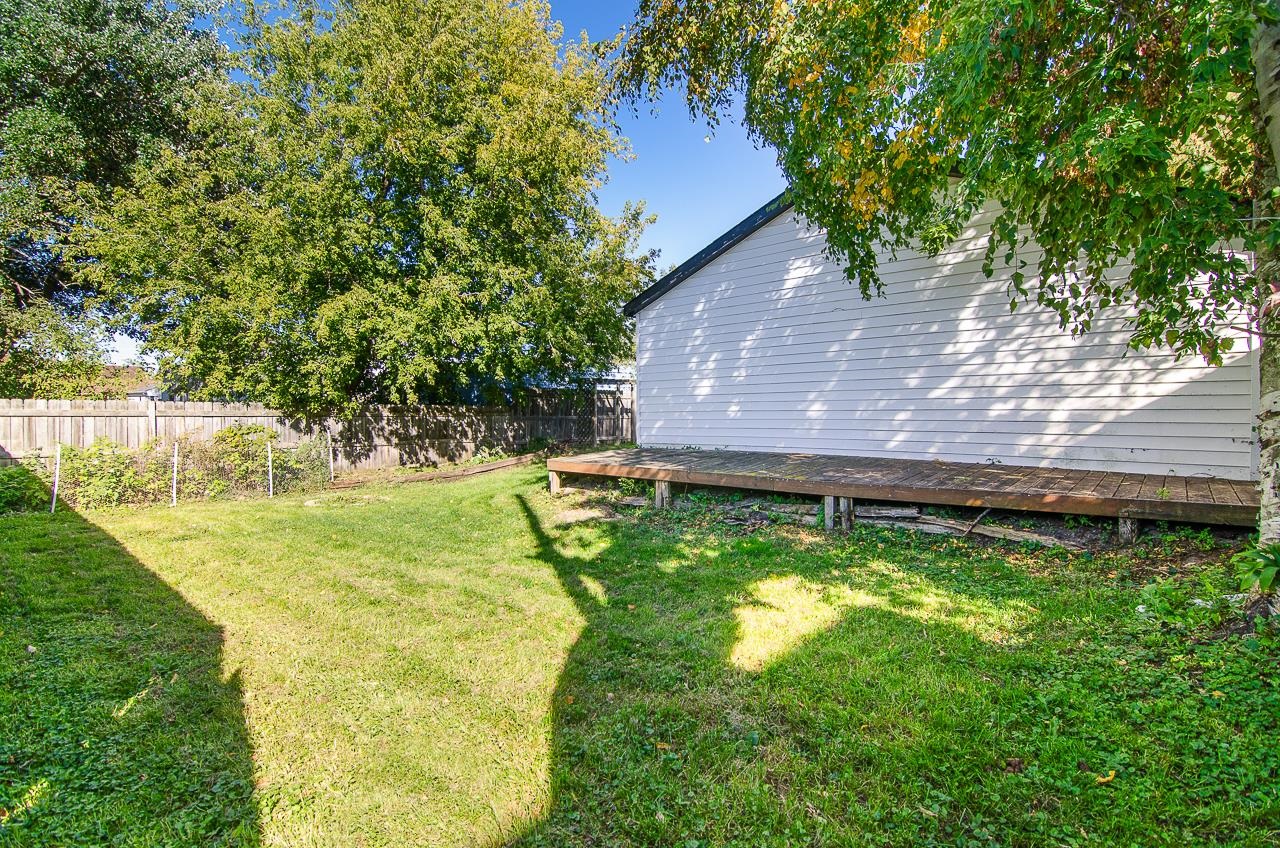 2404 Lincoln Avenue Two Rivers, WI 54241 - Photo 2 of 32 Gallery Image 2