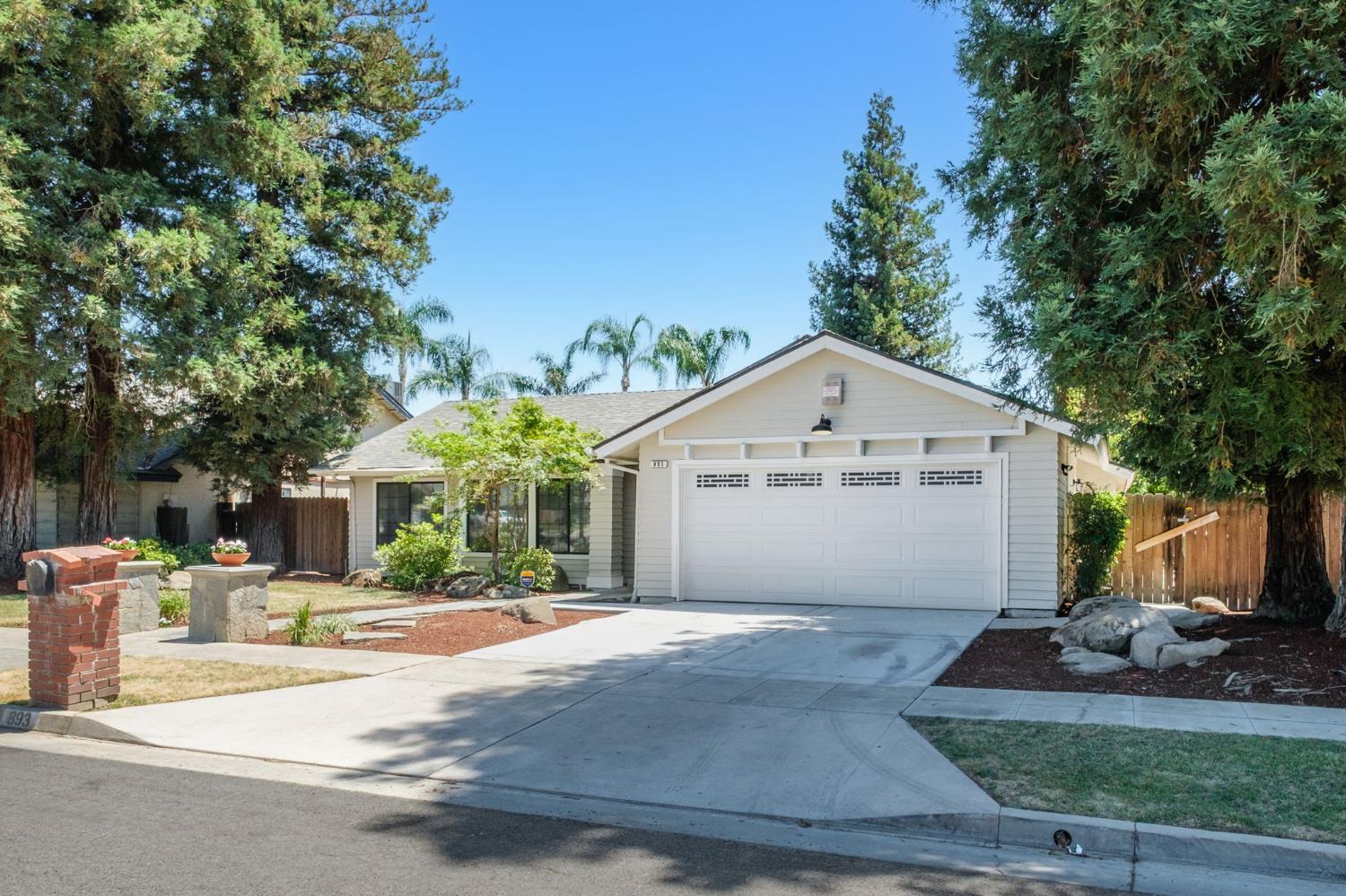 893 East Decatur Avenue Fresno, CA 93720 - Photo 3 of 36