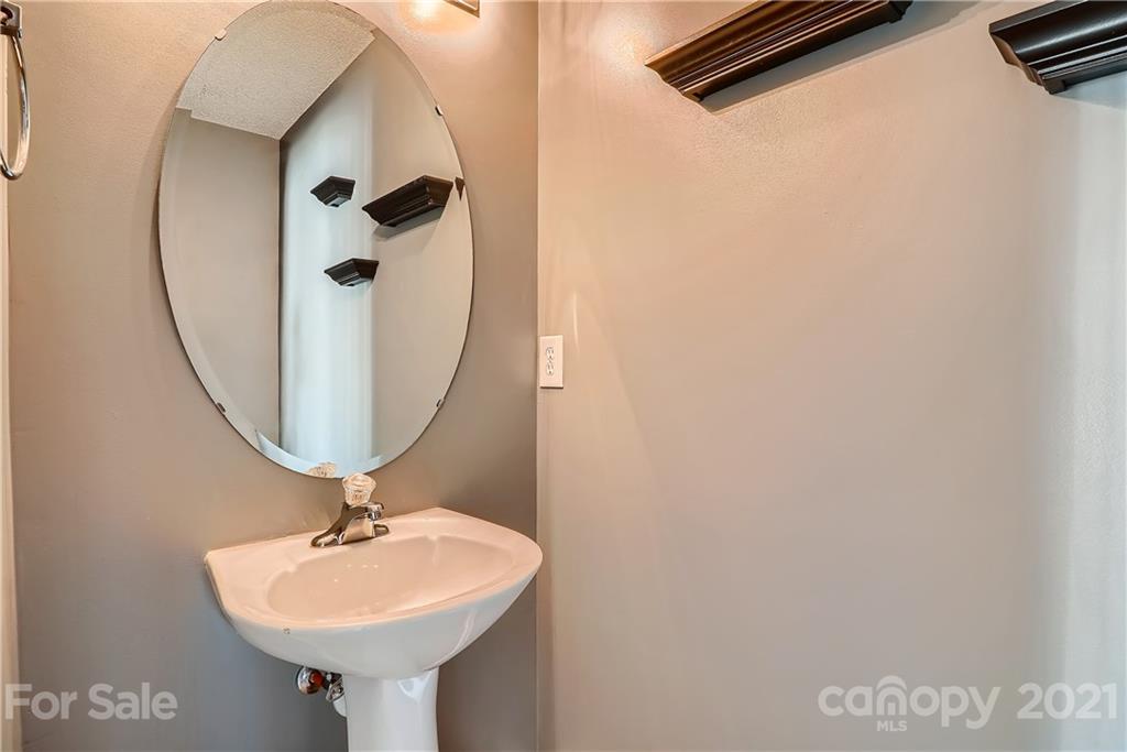 214 Butler Place Fort Mill, SC 29715 - Photo 17 of 32 Gallery Image 17