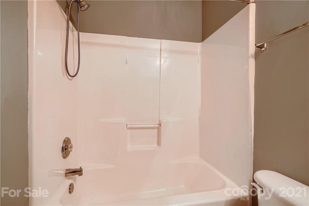 214 Butler Place Fort Mill, SC 29715 - Photo 29 of 32 Gallery Image 29