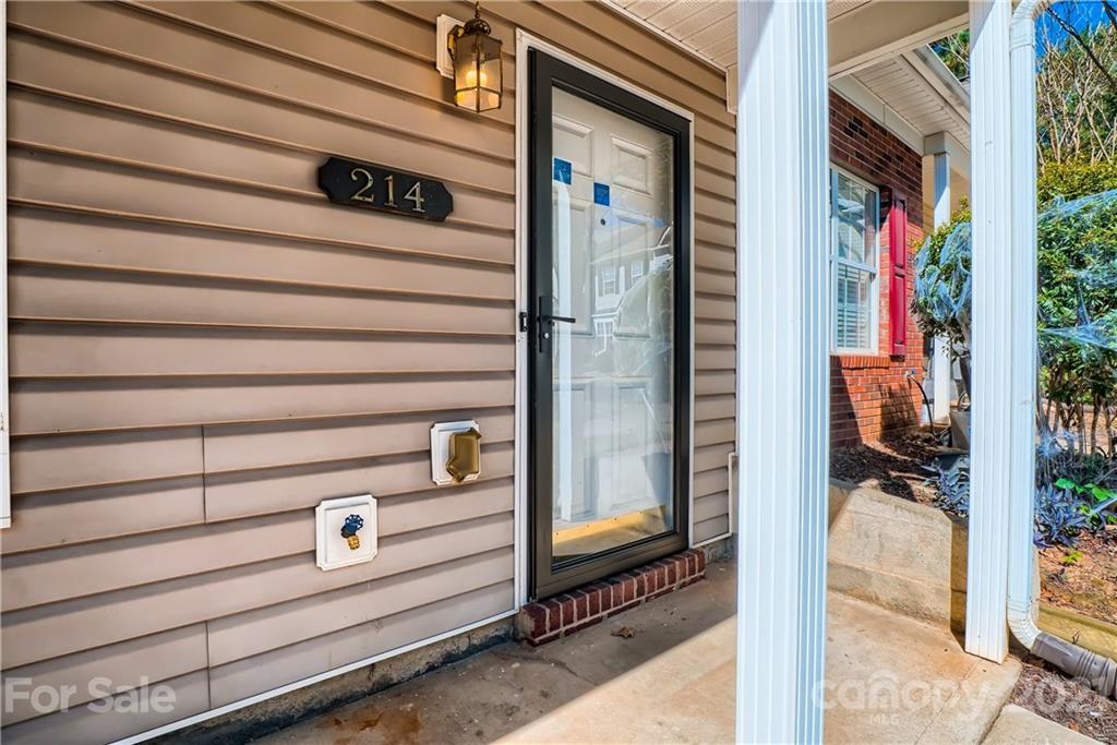214 Butler Place Fort Mill, SC 29715 - Photo 5 of 32 Gallery Image 5