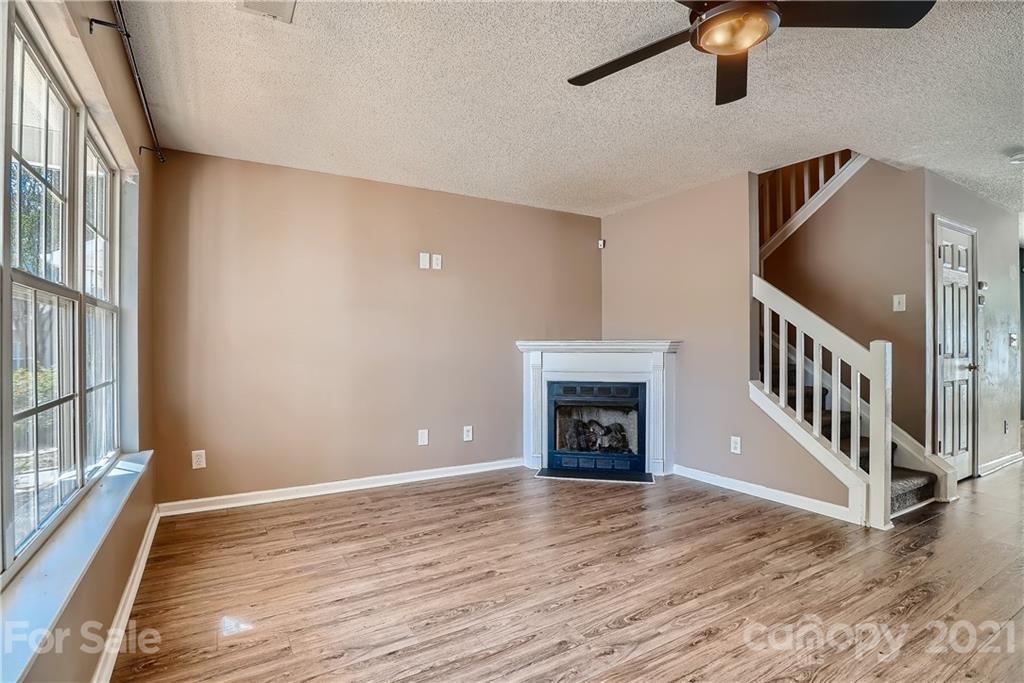 214 Butler Place Fort Mill, SC 29715 - Photo 7 of 32 Gallery Image 7