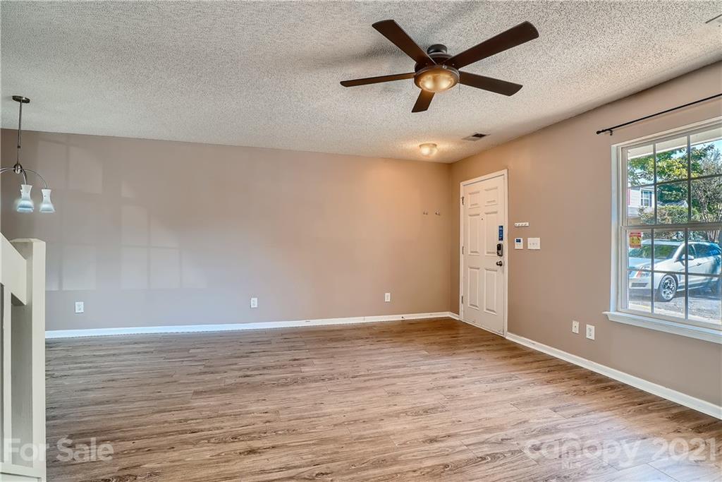 214 Butler Place Fort Mill, SC 29715 - Photo 10 of 32 Gallery Image 10