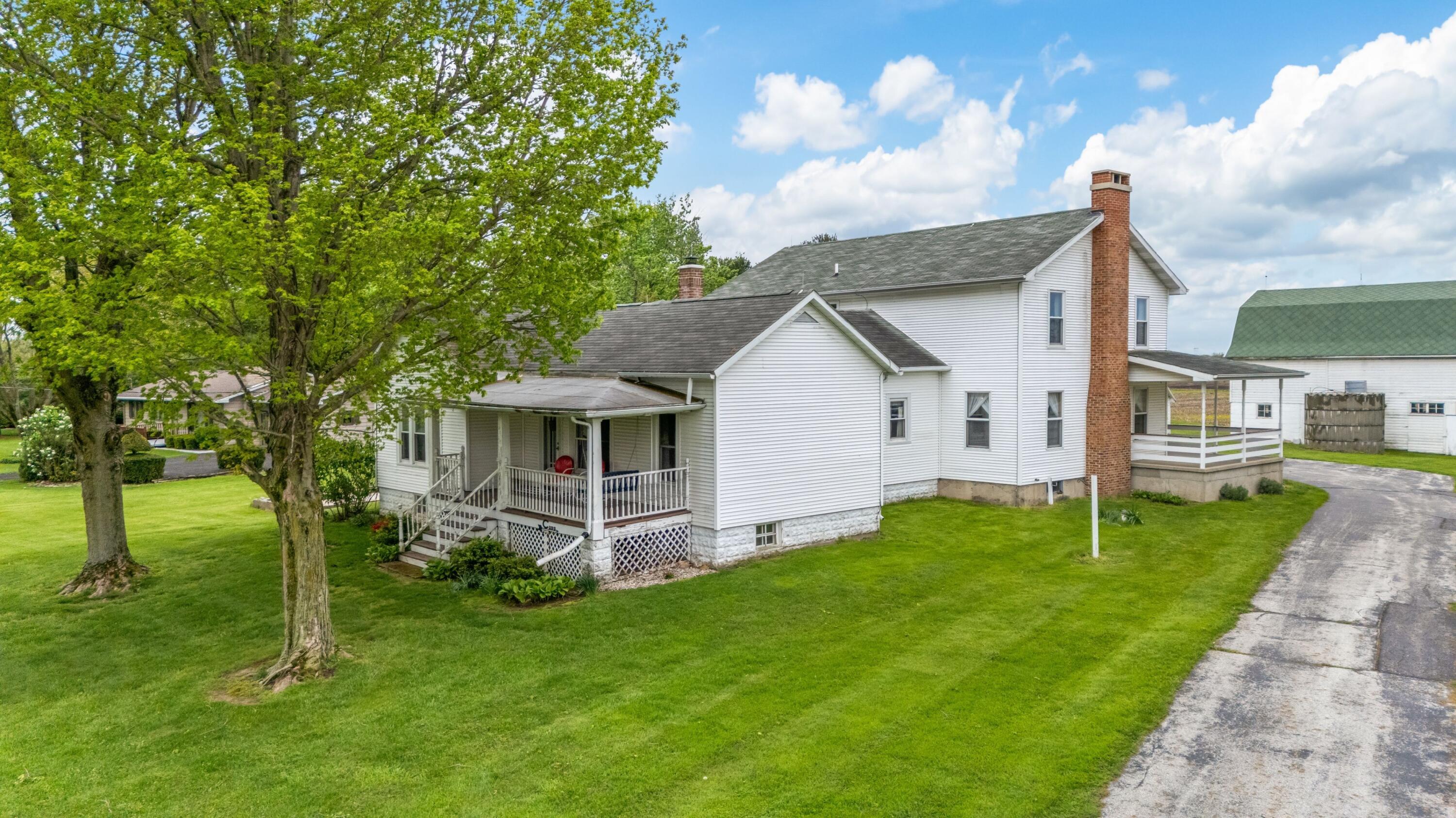 16686 Cleveland Avenue Galien, MI 49113 - Photo 75 of 89 75DJI_20260428225809_0015_D
