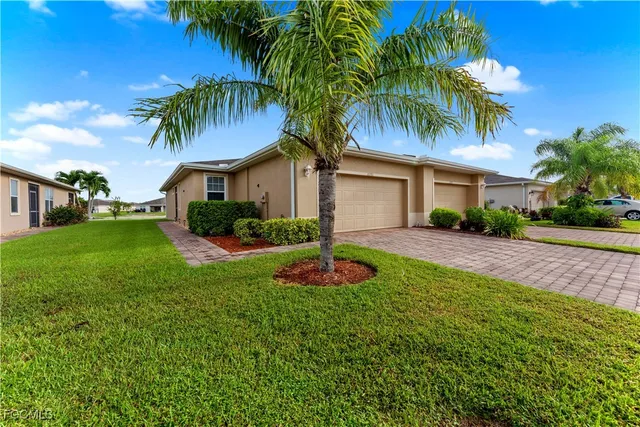$245,000 | 10781 Crossback Lane, Lehigh Acres, FL 33936