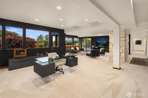 $5,950,000 | 9242 Northeast 14th Street, Clyde Hill, WA 98004