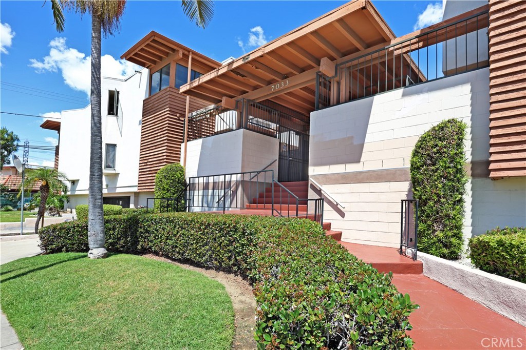 7033 Stewart And Gray Road, Unit 6 Downey, CA 90241 - Photo 2 of 39