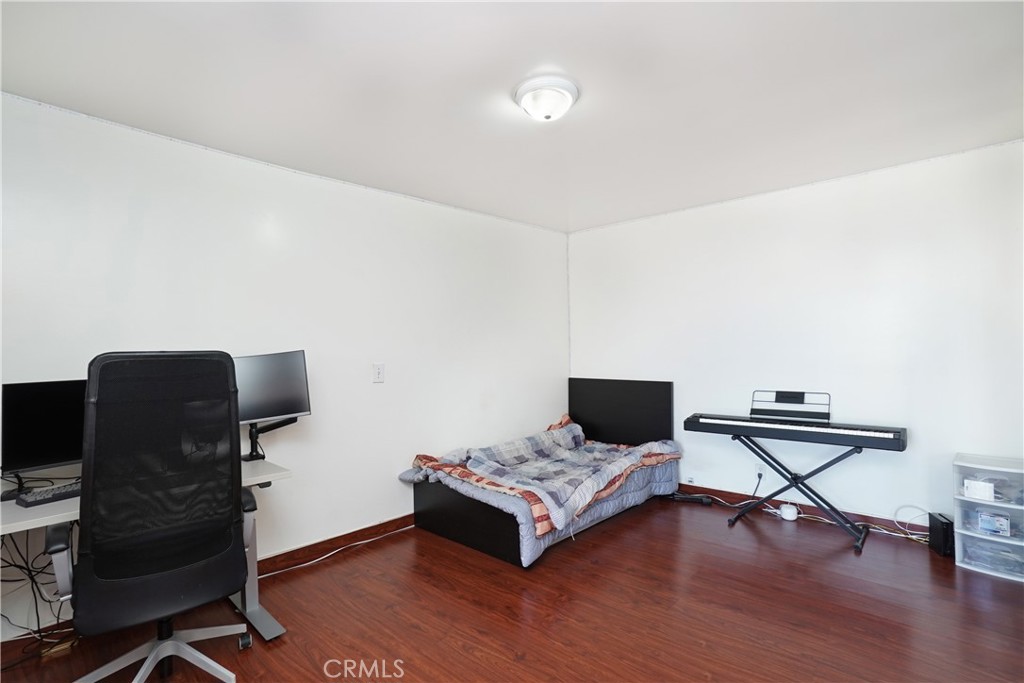 7033 Stewart And Gray Road, Unit 6 Downey, CA 90241 - Photo 22 of 39 3rd Bedroom