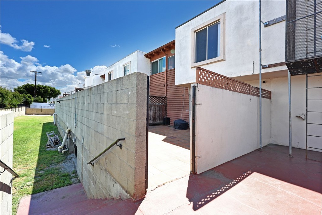 7033 Stewart And Gray Road, Unit 6 Downey, CA 90241 - Photo 27 of 39