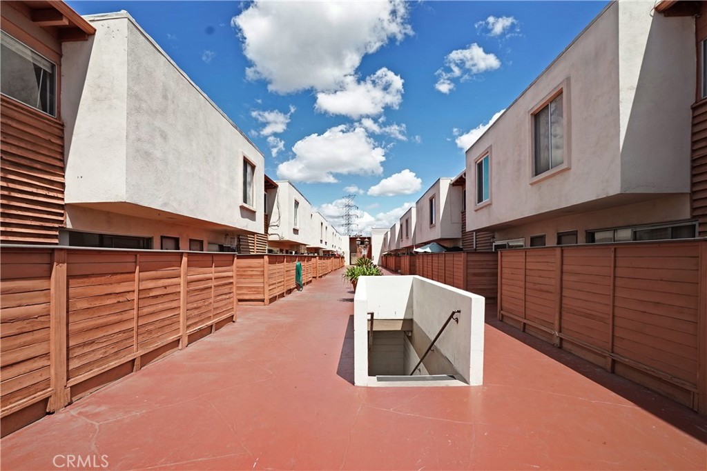 7033 Stewart And Gray Road, Unit 6 Downey, CA 90241 - Photo 3 of 39