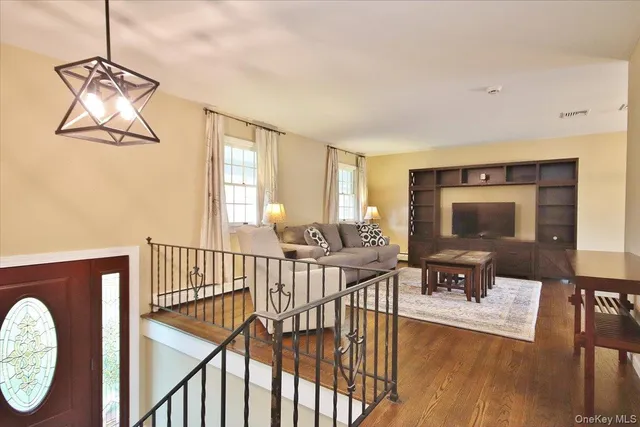 $649,000 | 48 Overlook Drive, Mahopac, NY 10541