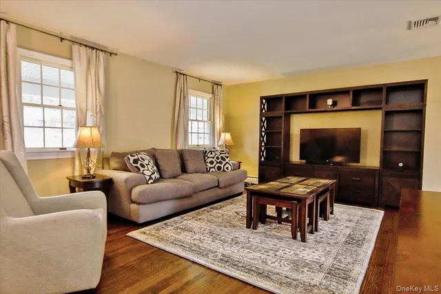 $649,000 | 48 Overlook Drive, Mahopac, NY 10541