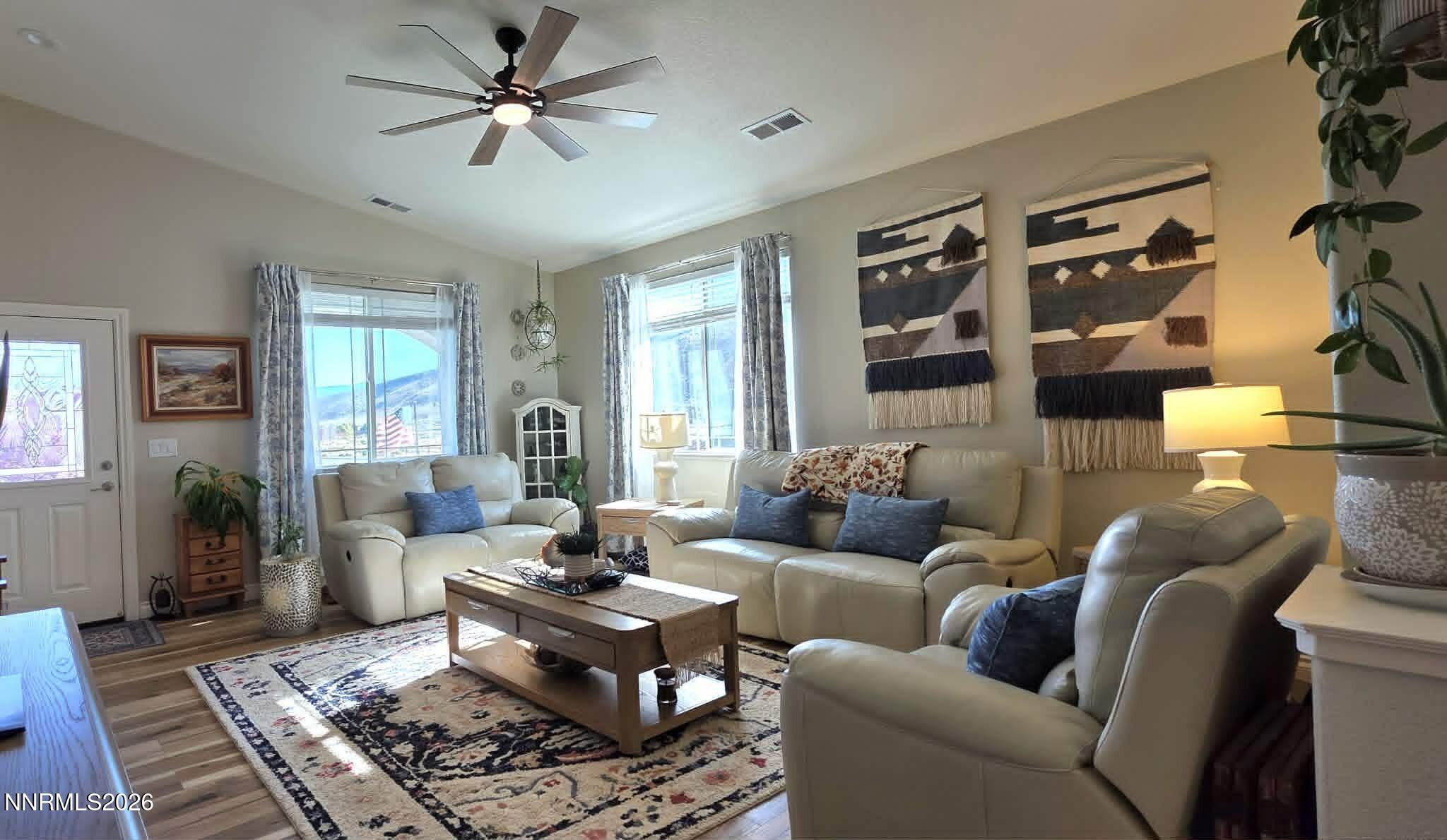 17859 Rose Meadow Court Reno, NV 89508 - Photo 10 of 41 5ad1eeb4-2524-4997-86c9-e47307895841