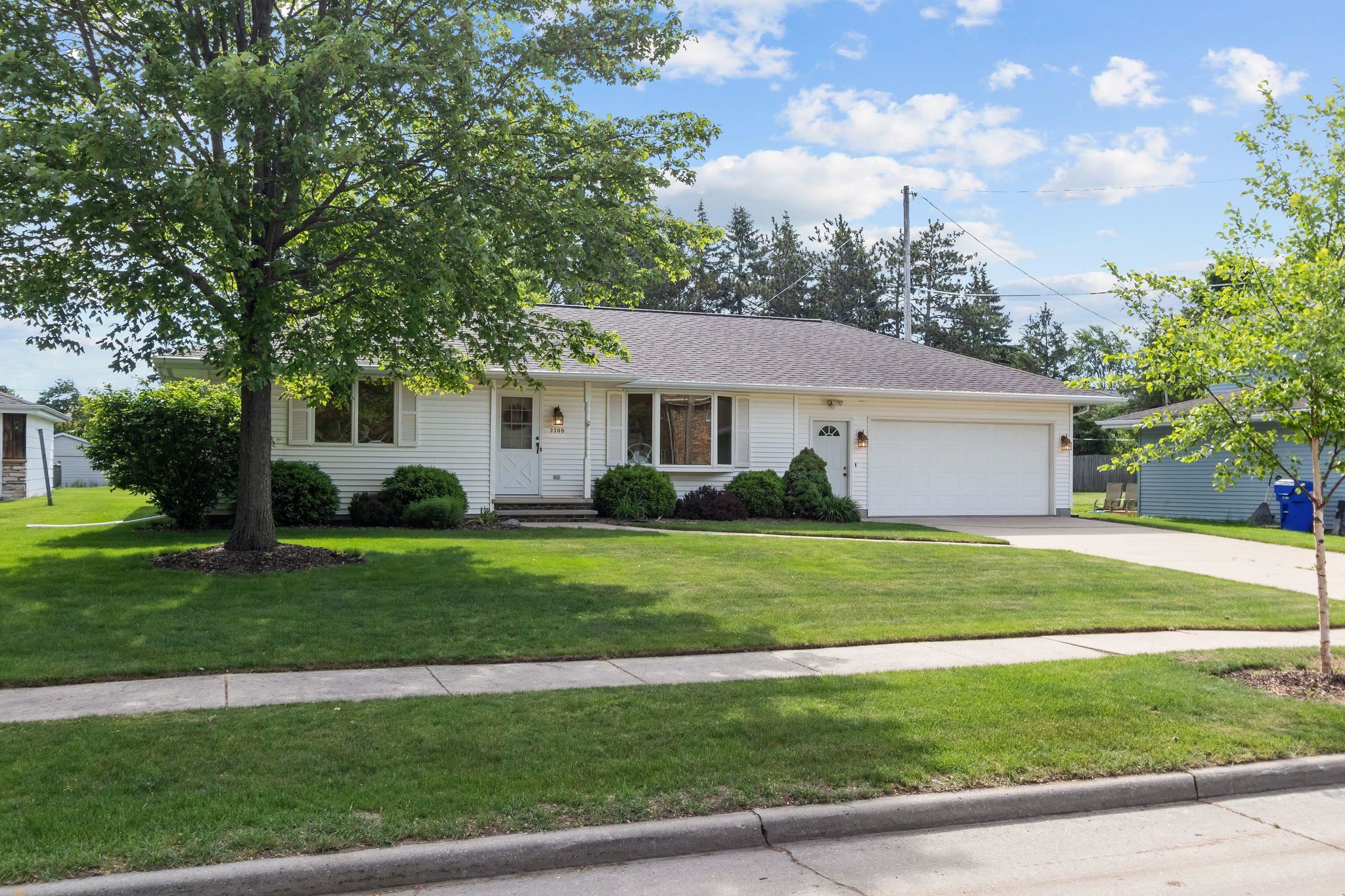 3300 North Lawe Street Appleton, WI 54911 - Photo 2 of 43