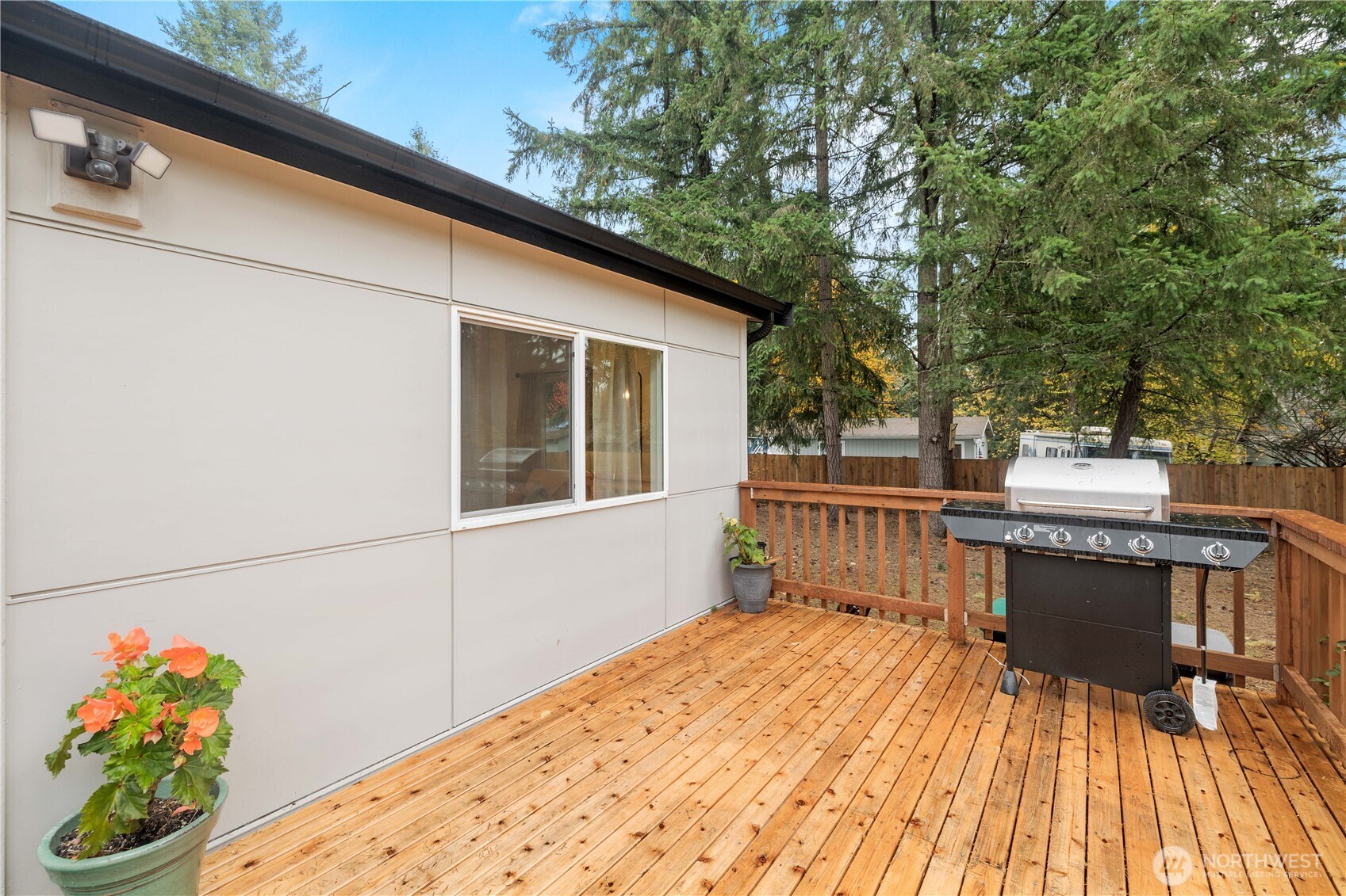 27428 Witte Road Southeast Maple Valley, WA 98038 - Photo 24 of 31 a house view with a seating space