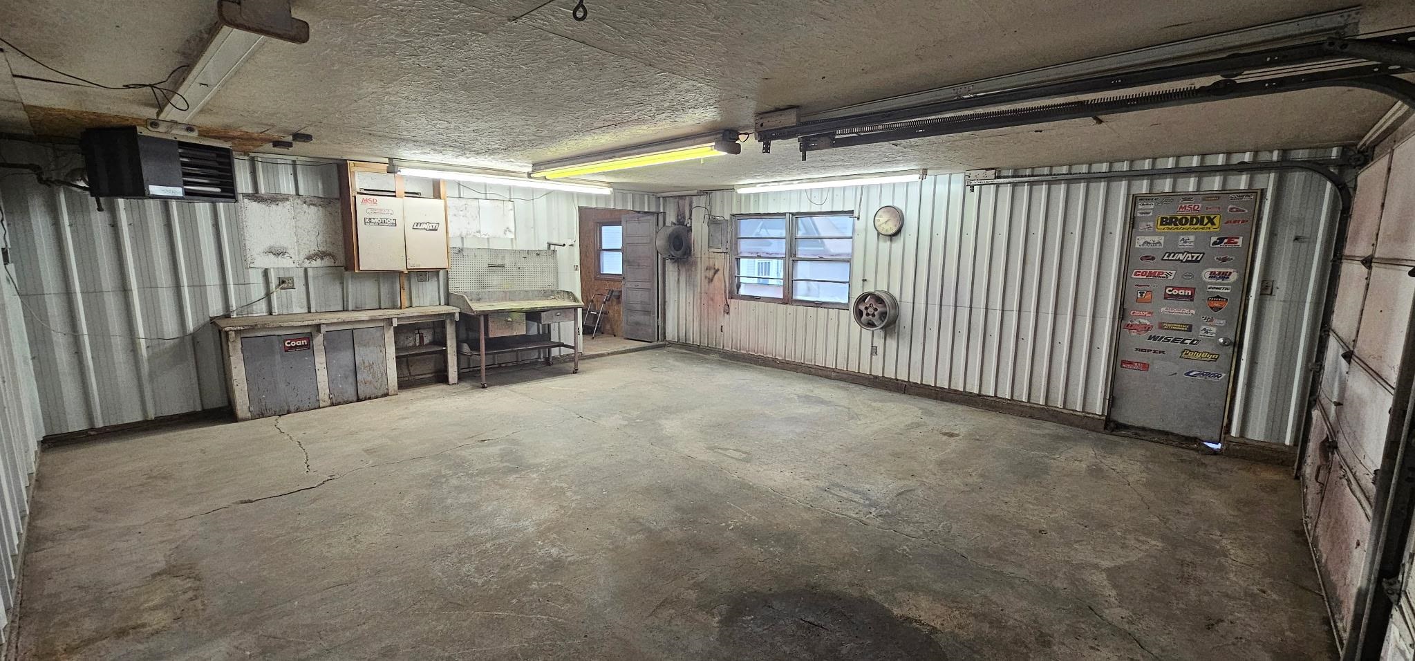 110 West Catlin Street Elizabeth, IL 61028 - Photo 27 of 31 a view of a hallway with furniture