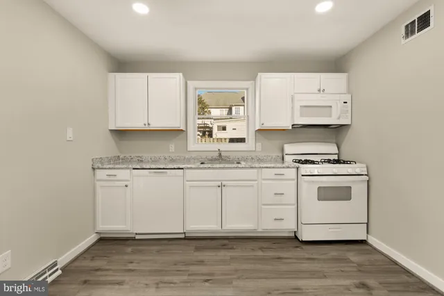 $3,500 | 3024 Wayne Road, Falls Church, VA 22042