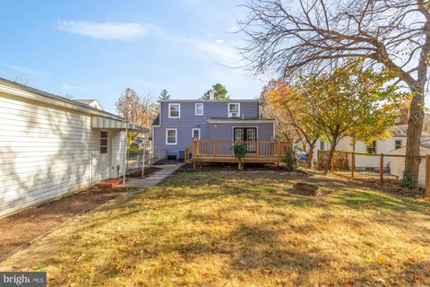 a view of a house with a big yard