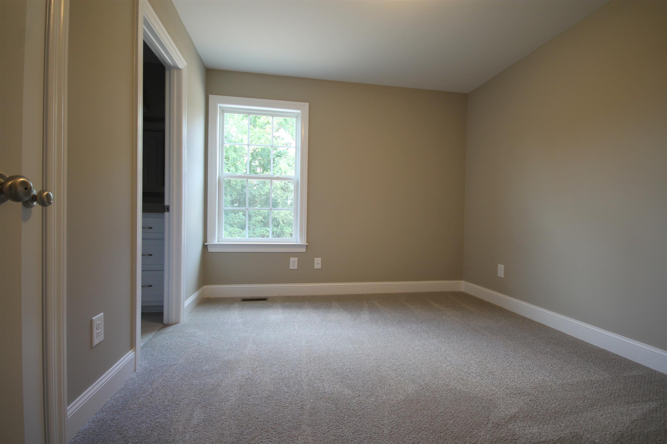 900 Rutherford Lane Columbia, TN 38401 - Photo 20 of 25 Bedroom 3