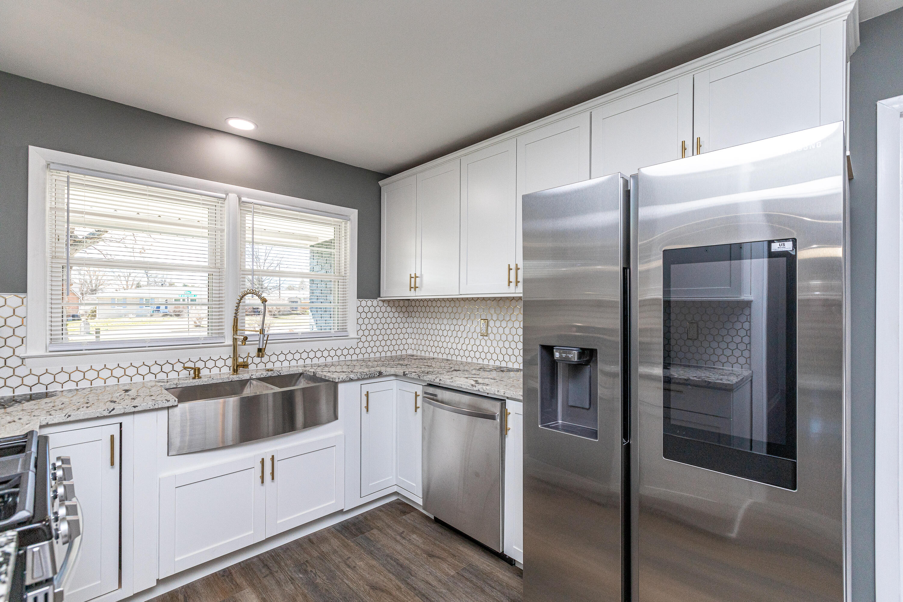 577 Dover Road Lexington, KY 40505 - Photo 21 of 50 B-17