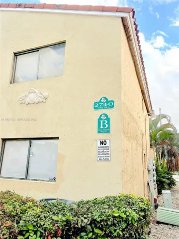 $2,500 | 2740 West 63rd Street, Unit 104, Hialeah, FL 33016