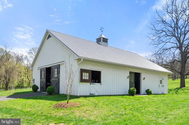 $2,725,000 | 10157 John S Mosby Highway, Upperville, VA 20184