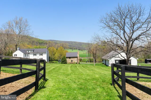 $2,725,000 | 10157 John S Mosby Highway, Upperville, VA 20184