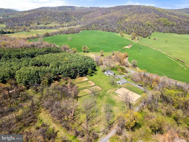 $2,725,000 | 10157 John S Mosby Highway, Upperville, VA 20184