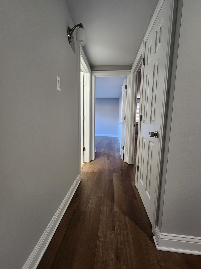 9817 Nottingham Avenue, Unit 103 Chicago Ridge, IL 60415 - Photo 5 of 11 Gallery Image 5