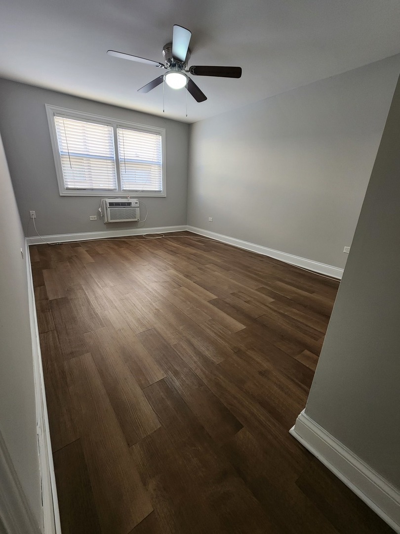 9817 Nottingham Avenue, Unit 103 Chicago Ridge, IL 60415 - Photo 8 of 11 Gallery Image 8