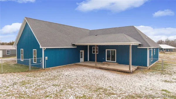 $515,450 | 3893 North Dog Creek Road, English, IN 47118