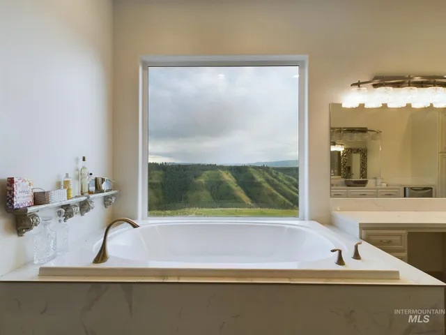 $5,895,000 | 141 Scotlyn Rnch Road, Kamiah, ID 83536