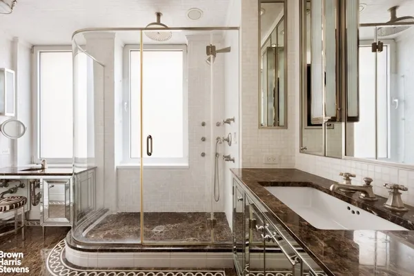 $3,100,000 | 1215 5th Avenue, Unit 6B | Upper Carnegie Hill