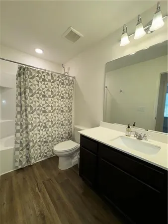$1,975 | 3366 Tarian Way, Decatur, GA 30034