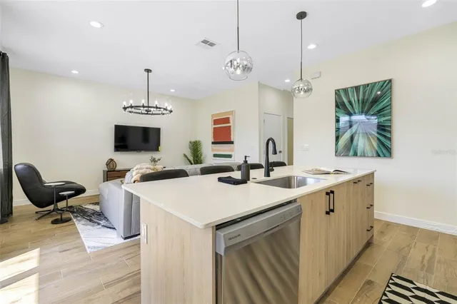 $5,500 | 4340 Villa Alina Court, Tampa, FL 33614