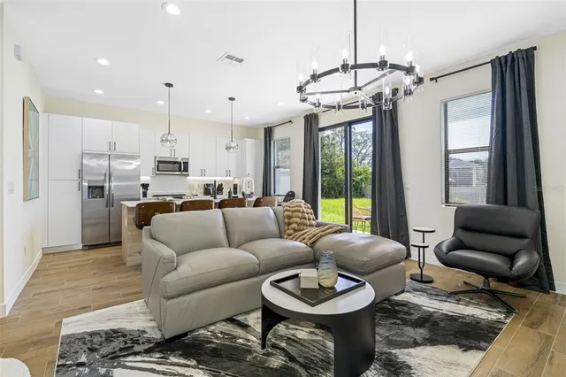 $5,500 | 4340 Villa Alina Court, Tampa, FL 33614