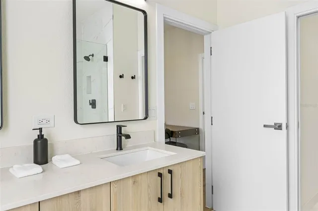 $5,500 | 4340 Villa Alina Court, Tampa, FL 33614