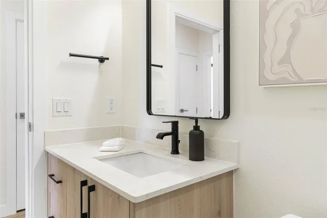 $5,500 | 4340 Villa Alina Court, Tampa, FL 33614