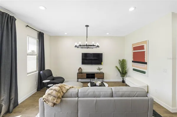 $5,000 | 4340 Villa Alina Court, Tampa, FL 33614