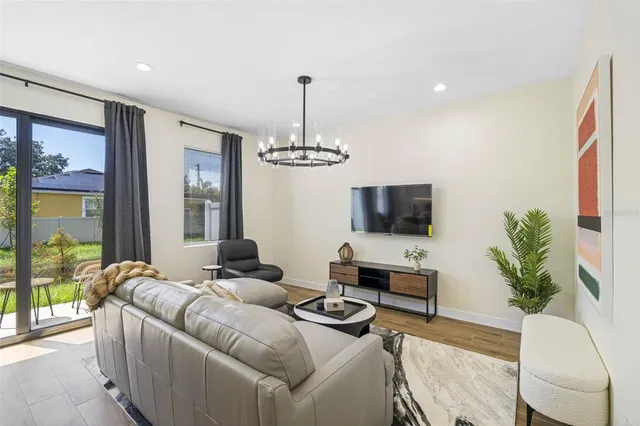 $5,500 | 4340 Villa Alina Court, Tampa, FL 33614