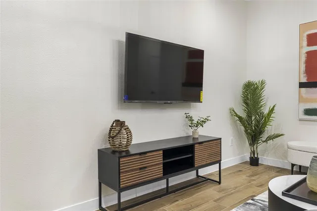 $5,500 | 4340 Villa Alina Court, Tampa, FL 33614