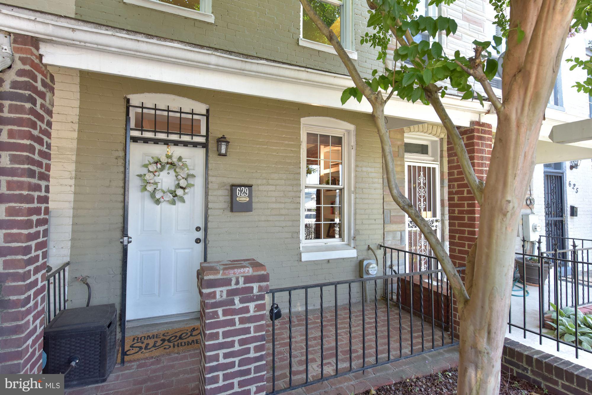 629 18th Street Northeast Washington, DC 20002 - Photo 2 of 23 Front Porch