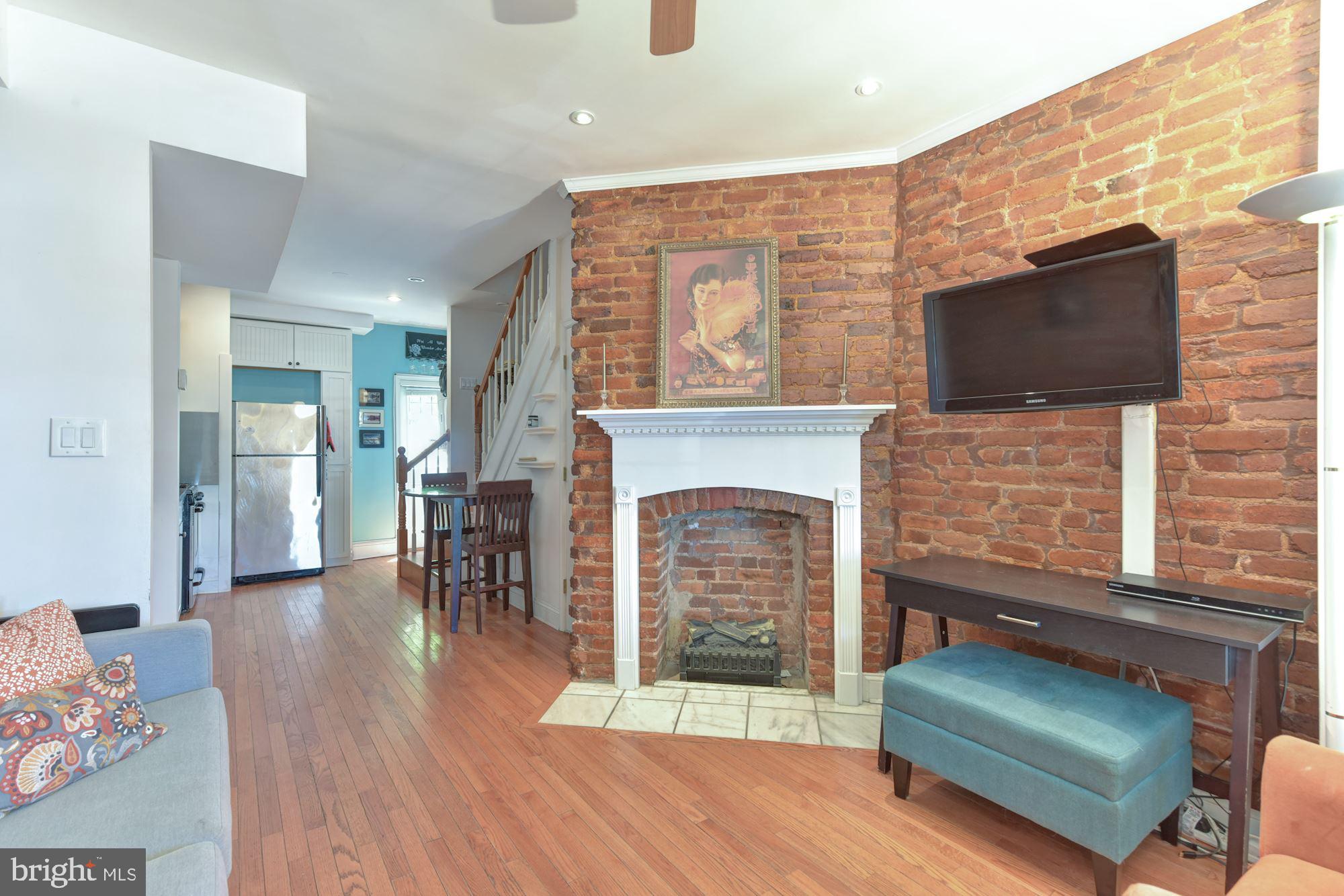 629 18th Street Northeast Washington, DC 20002 - Photo 5 of 23 Decorative fireplace