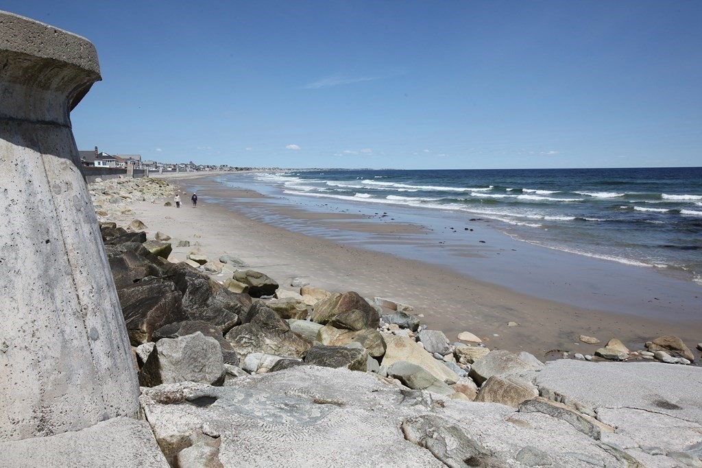 527 Ocean Street Marshfield, MA 02050 - Photo 4 of 9