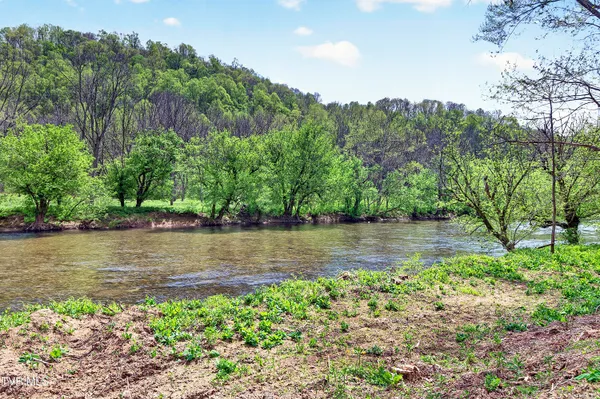 $999,900 | 24327 North Fork River Road, Abingdon, VA 24210