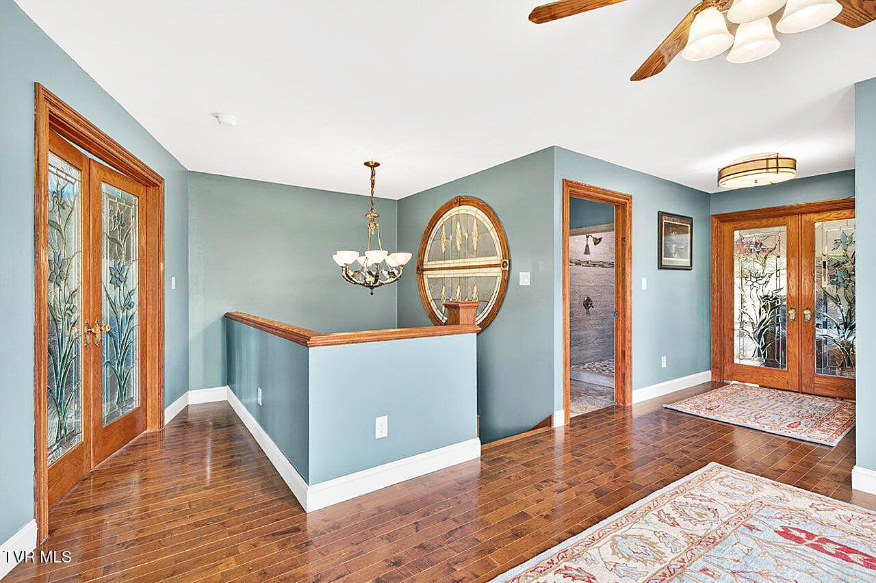 24327 North Fork River Road Abingdon, VA 24210 - Photo 24 of 70 SITTING AREA