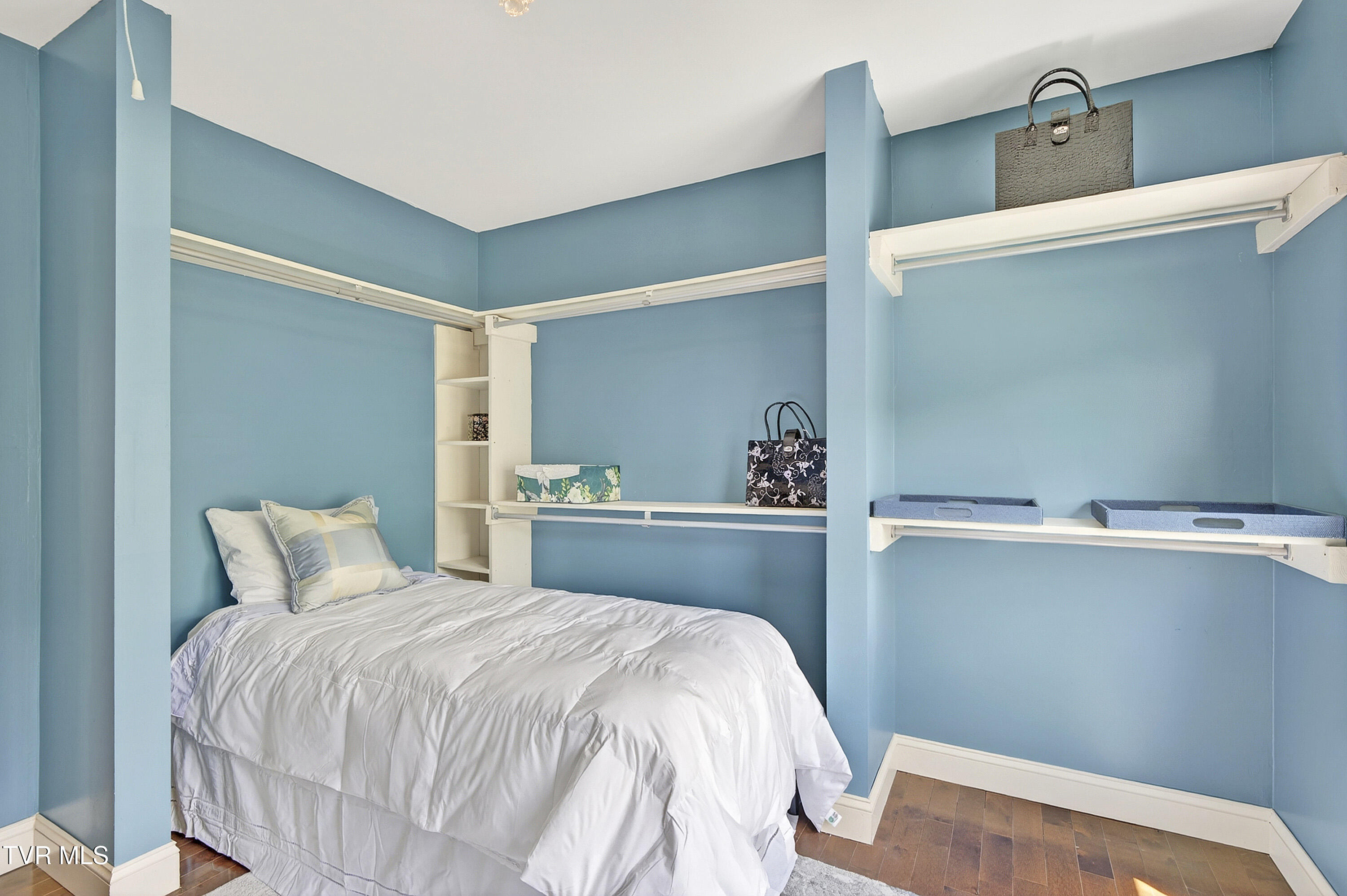 24327 North Fork River Road Abingdon, VA 24210 - Photo 43 of 70 THIRD BEDROOM