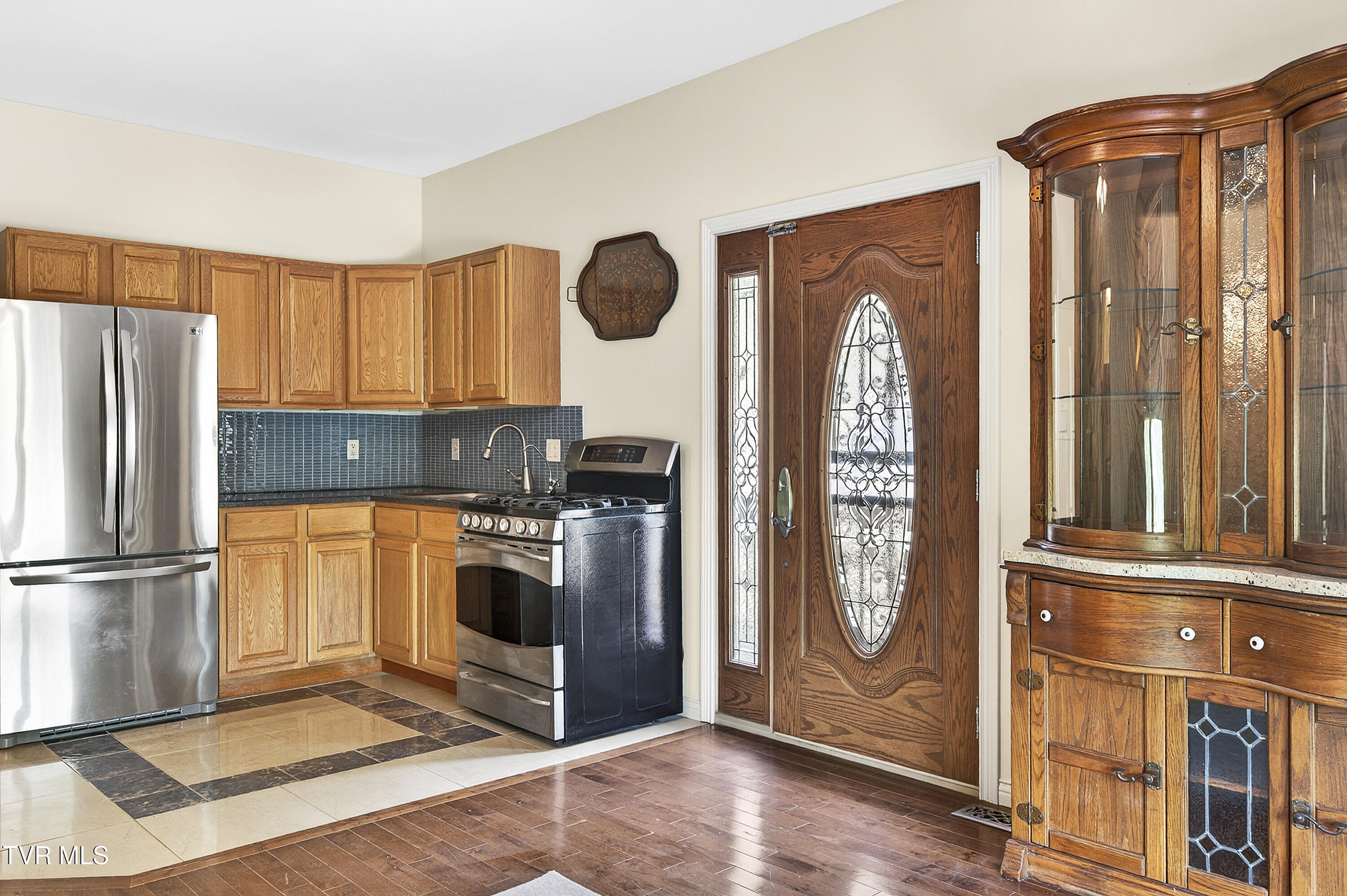 24327 North Fork River Road Abingdon, VA 24210 - Photo 46 of 70 GUEST SUITE