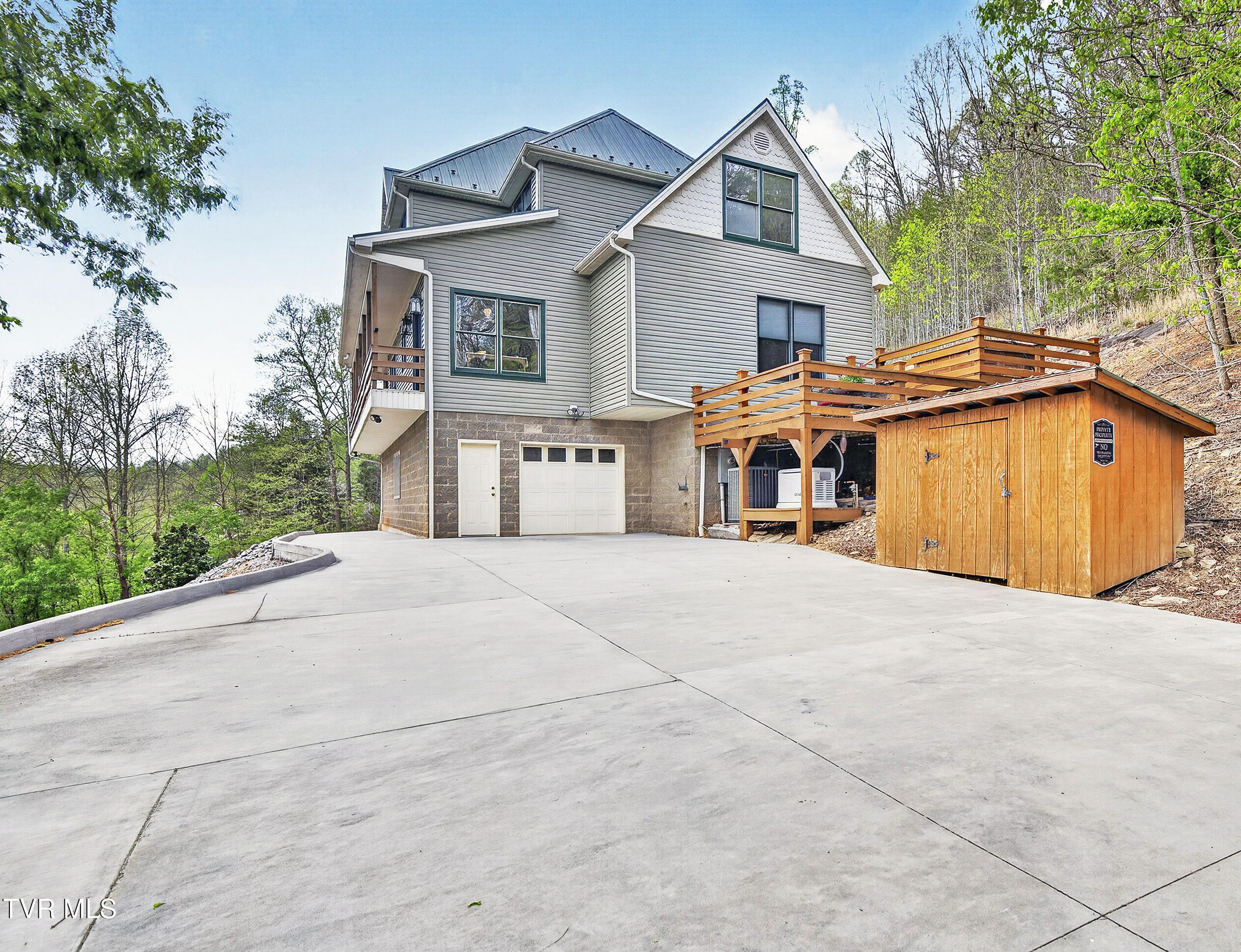 24327 North Fork River Road Abingdon, VA 24210 - Photo 59 of 70 SIDE VIEW